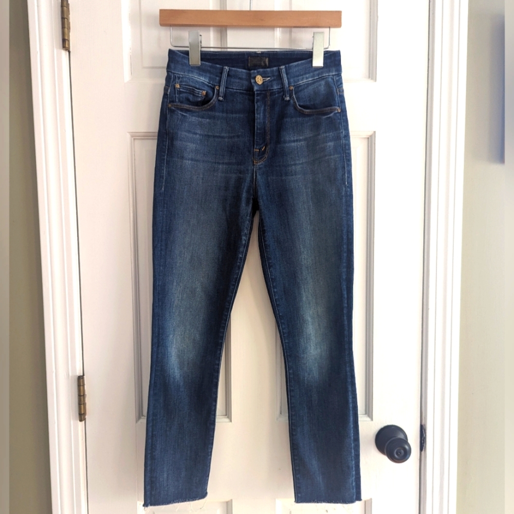 MOTHER high waisted looker ankle fray size 25